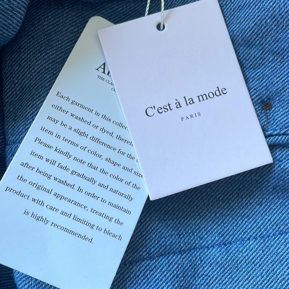 New Trending High Waist Wide Leg Jeans | size S/M - Picture 3 of 10